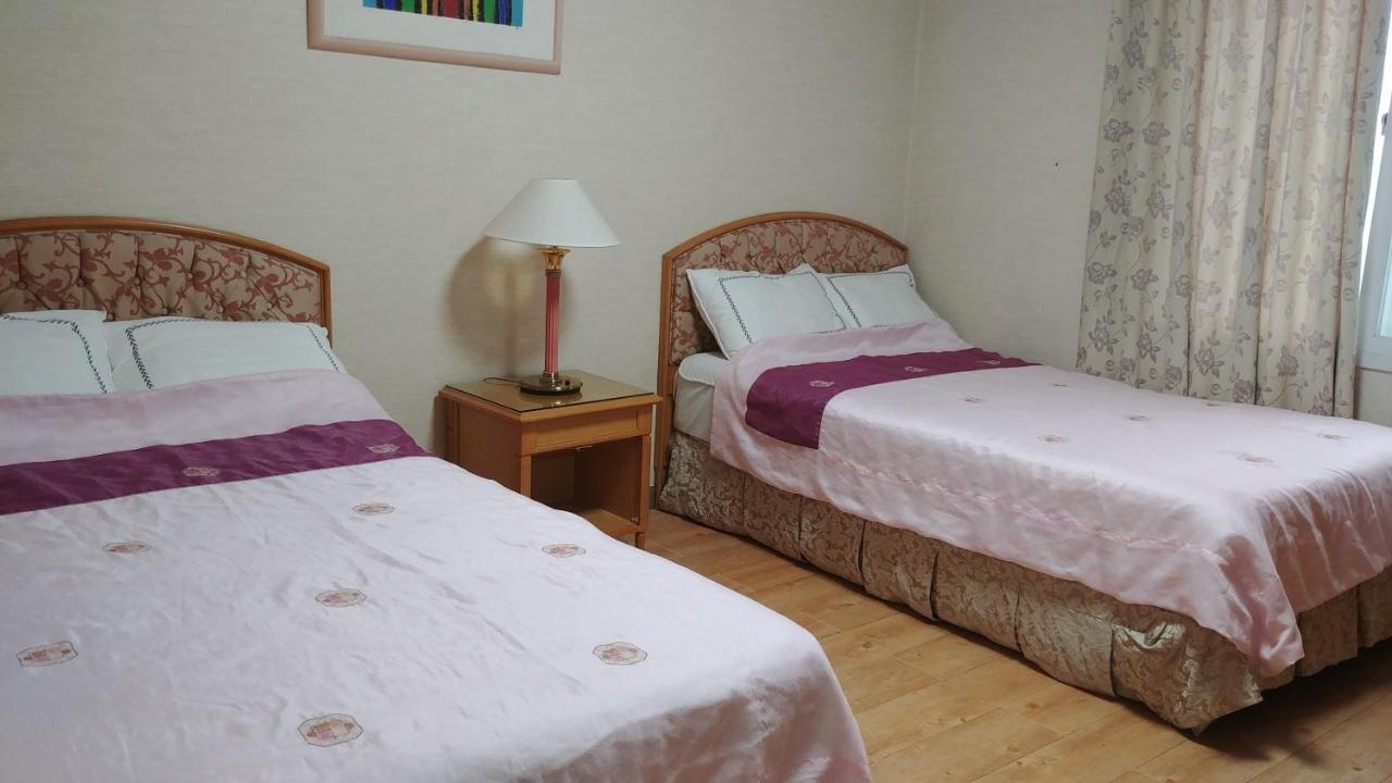 Fourseason Youth Hostel Gyeongju Bagian luar foto